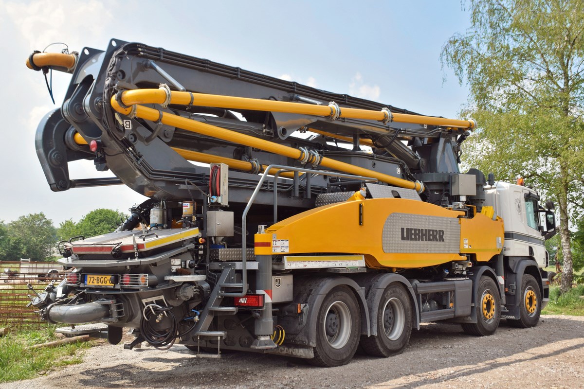 обзор на машины для строительства дорог и бетонной техники